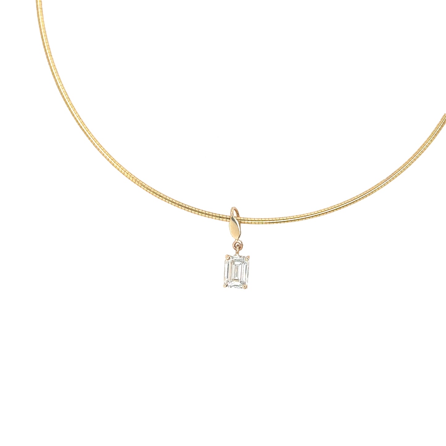 Emerald Diamond set on Sliding Omega Chain