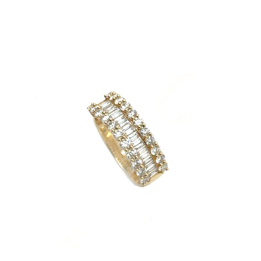 Yellow gold ring with layered baguette and round diamonds