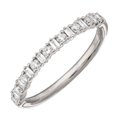 Round and Baguette Diamond Ring