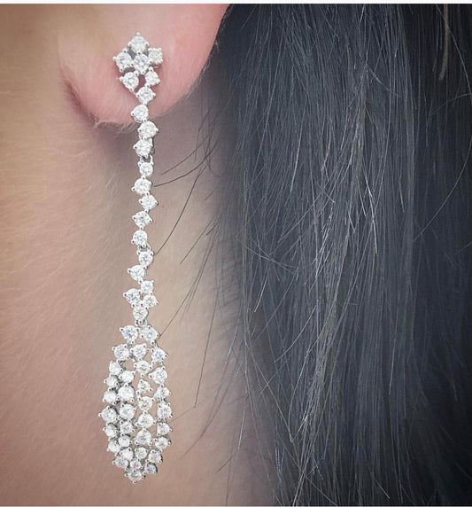 Scattered Diamond Hanging Earring